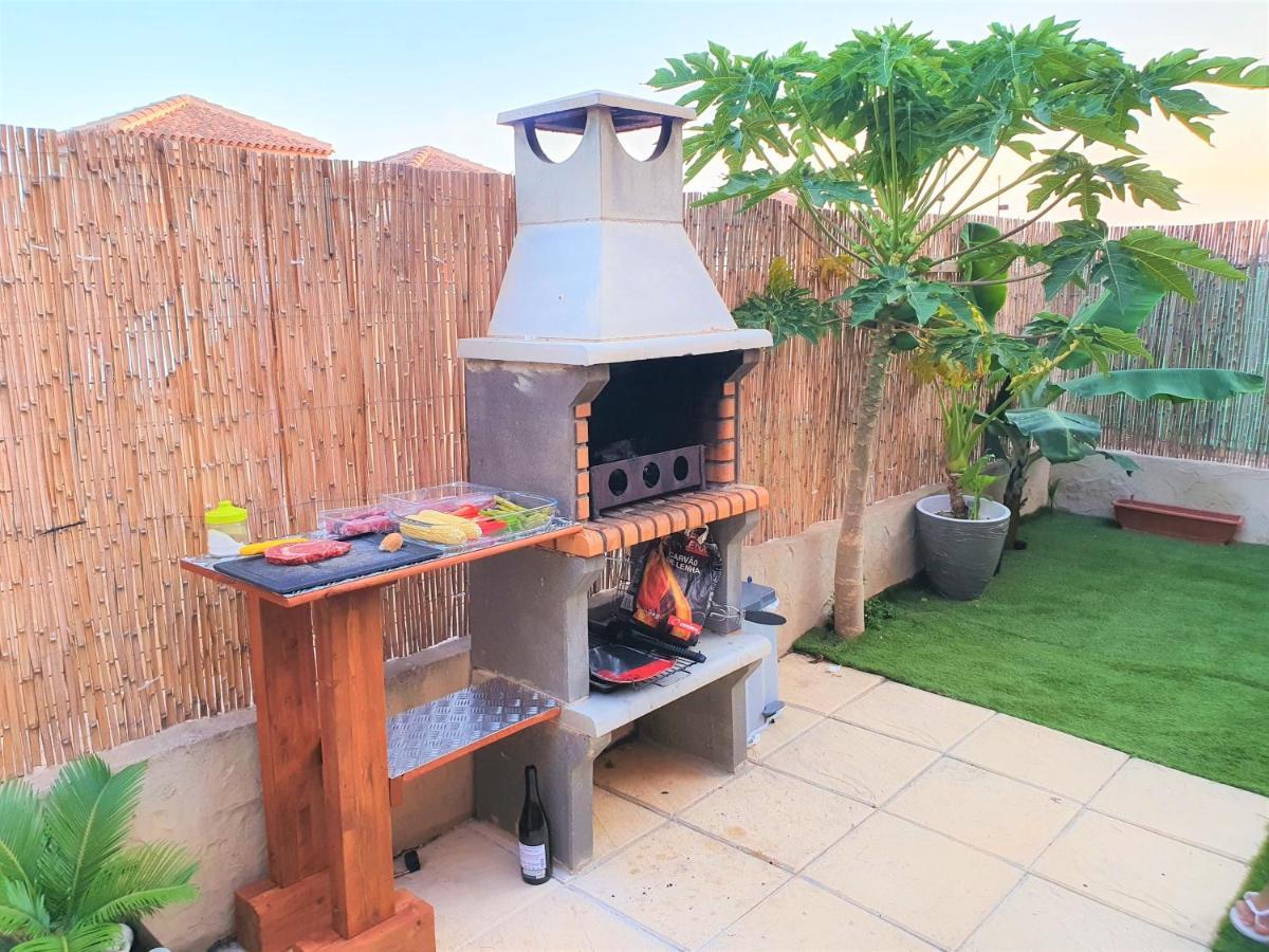 Espacioso Apartamento Con Preciosos Jardines Y Bbq Isla Plana Exteriér fotografie